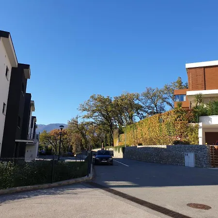 Apartment Kantrida-near The Rijeka